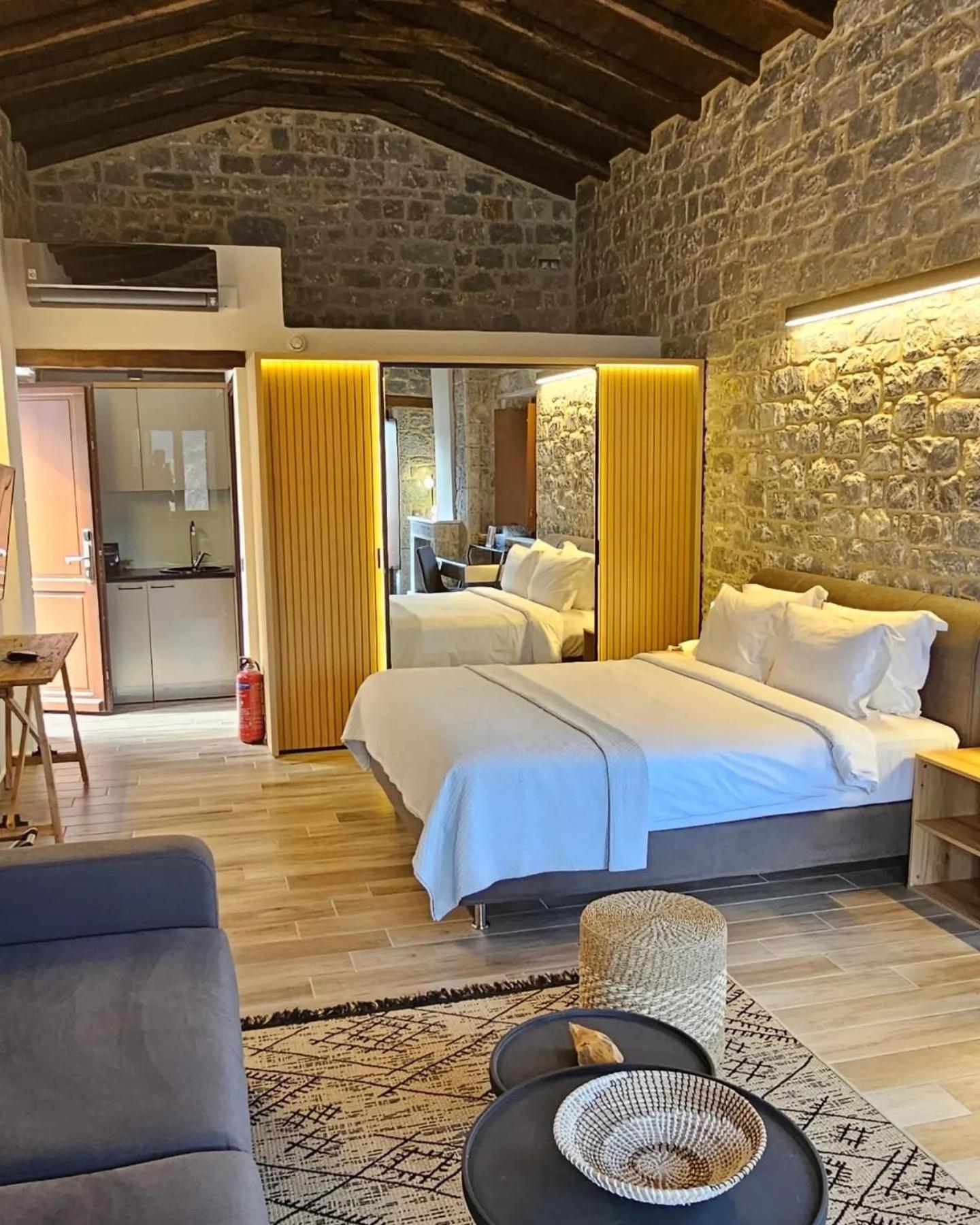 Manifest Boutique Hotel Oitilon Exterior photo
